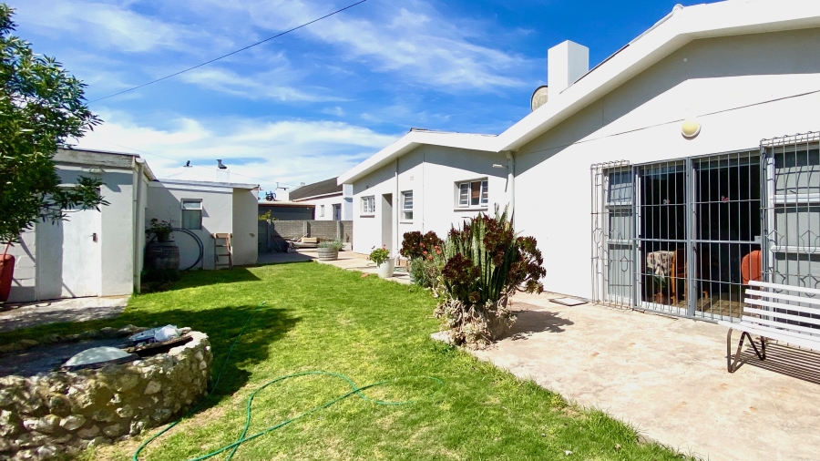 3 Bedroom Property for Sale in Dwarskersbos Western Cape